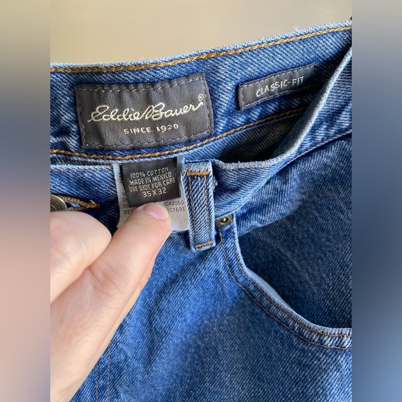 Eddie Bauer classic fit straight leg jeans 100% cotton - Picture 2 of 5